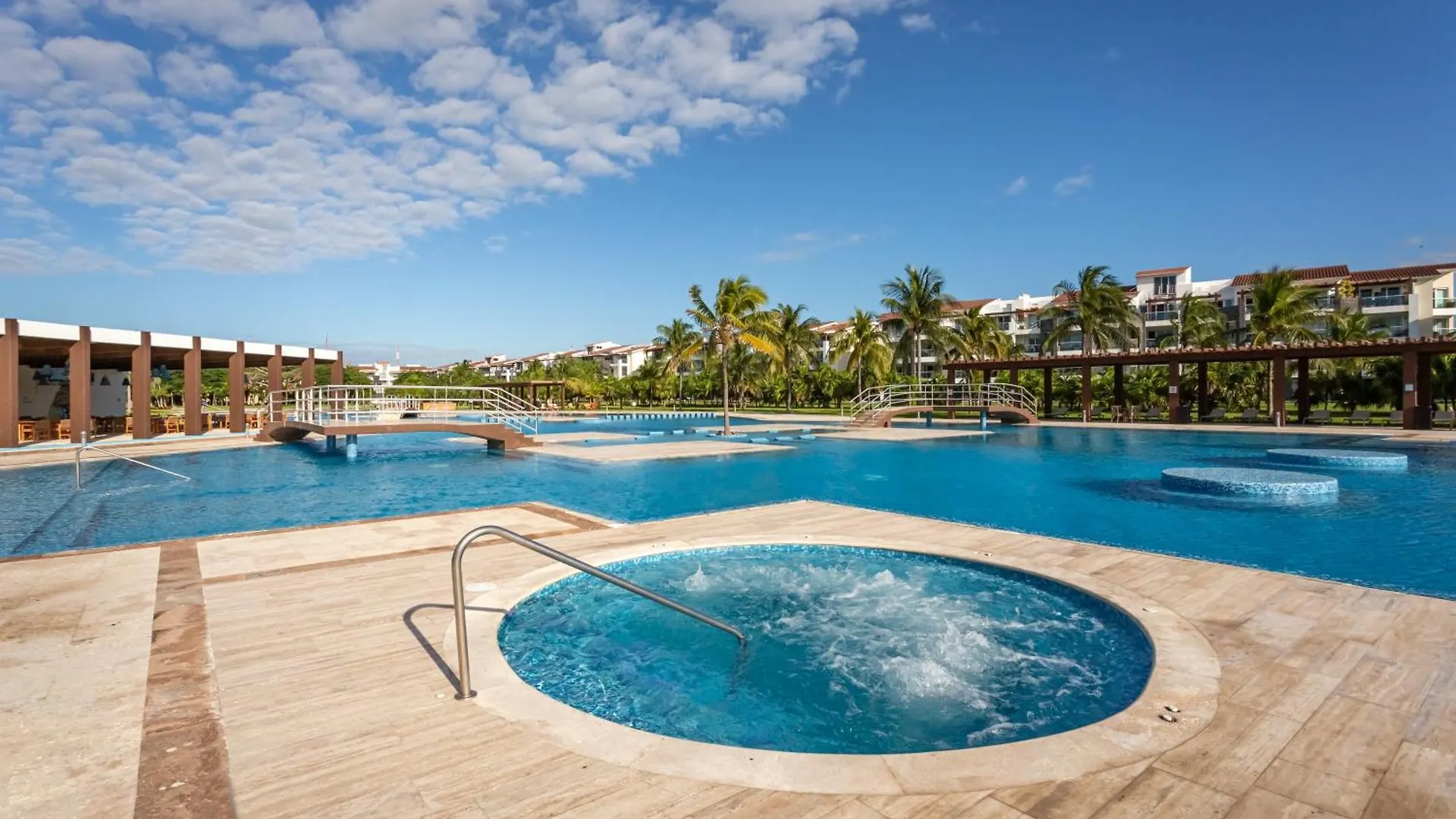 Casa Diva Stunning Ph Ocean View 2 Bedroom & Office At Mareazul Apts Playa del Carmen Apartment